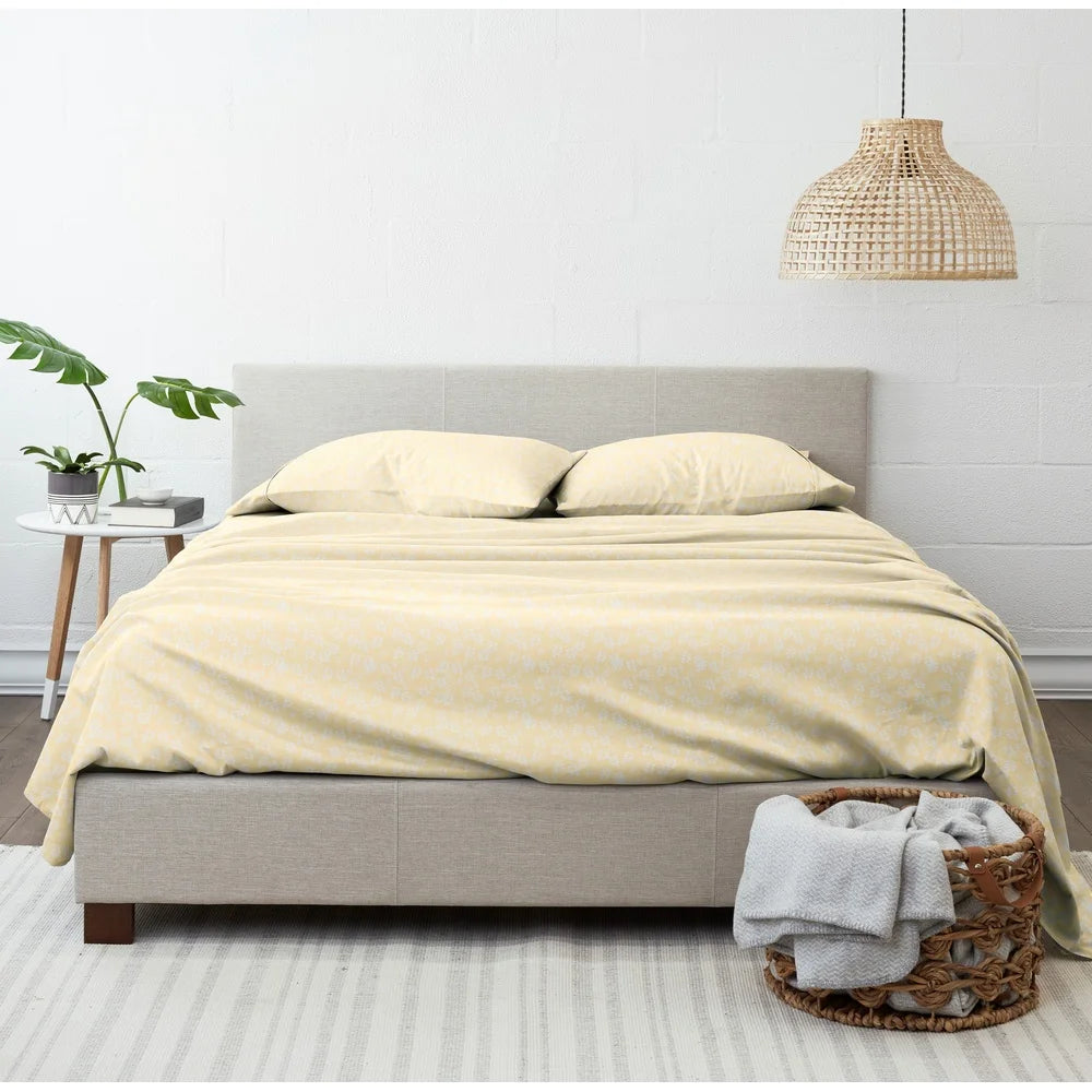 Luxurious Microfiber Bed Sheet Set with Floral Pattern