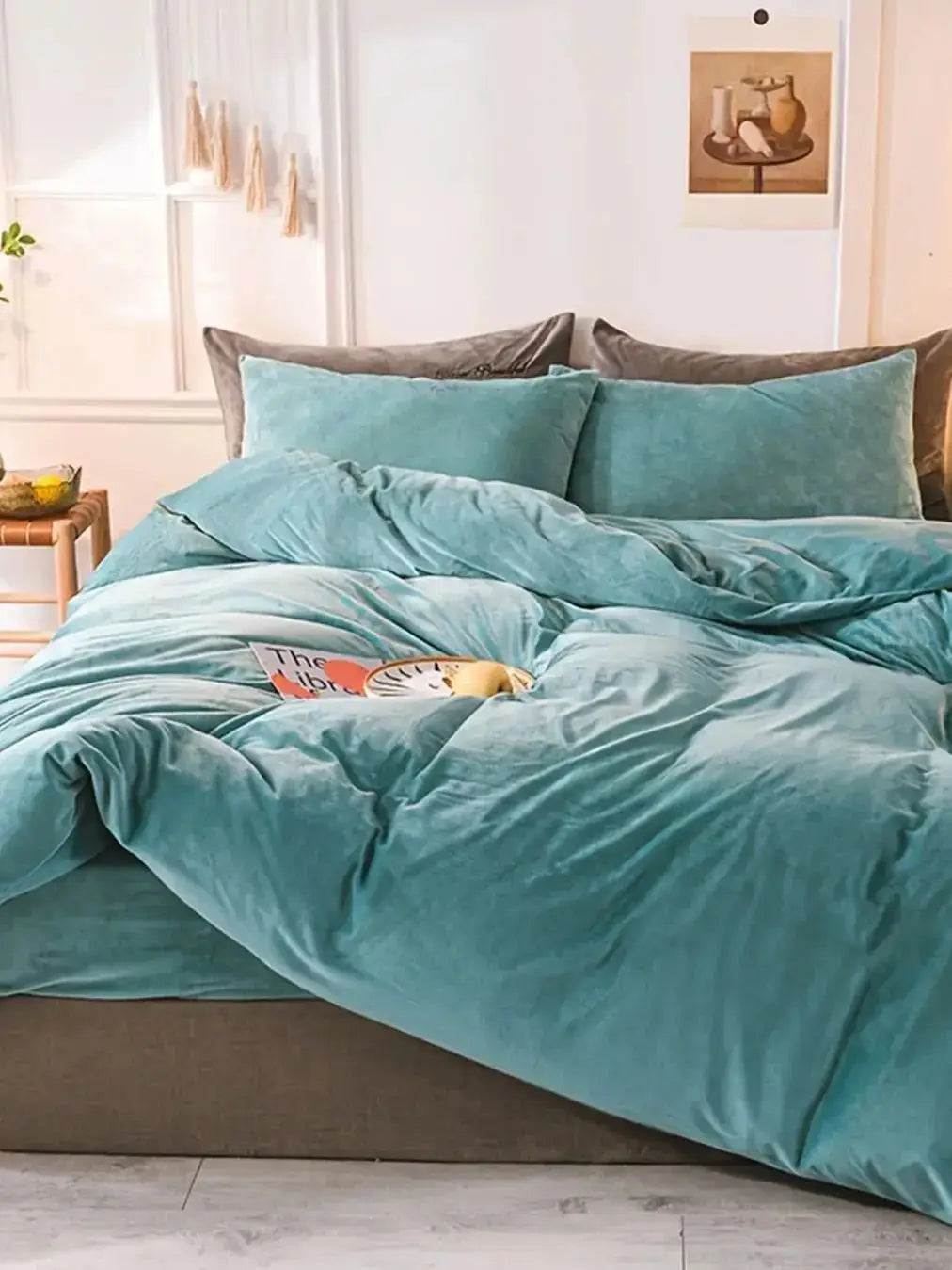 Velvet Duvet Cover Set for Cozy Autumn and Winter Comfort