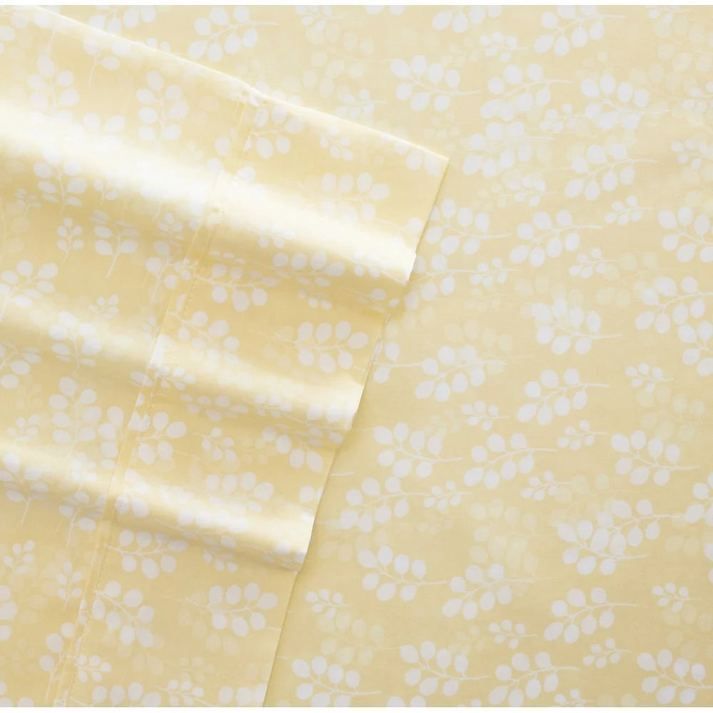Luxurious Microfiber Bed Sheet Set with Floral Pattern