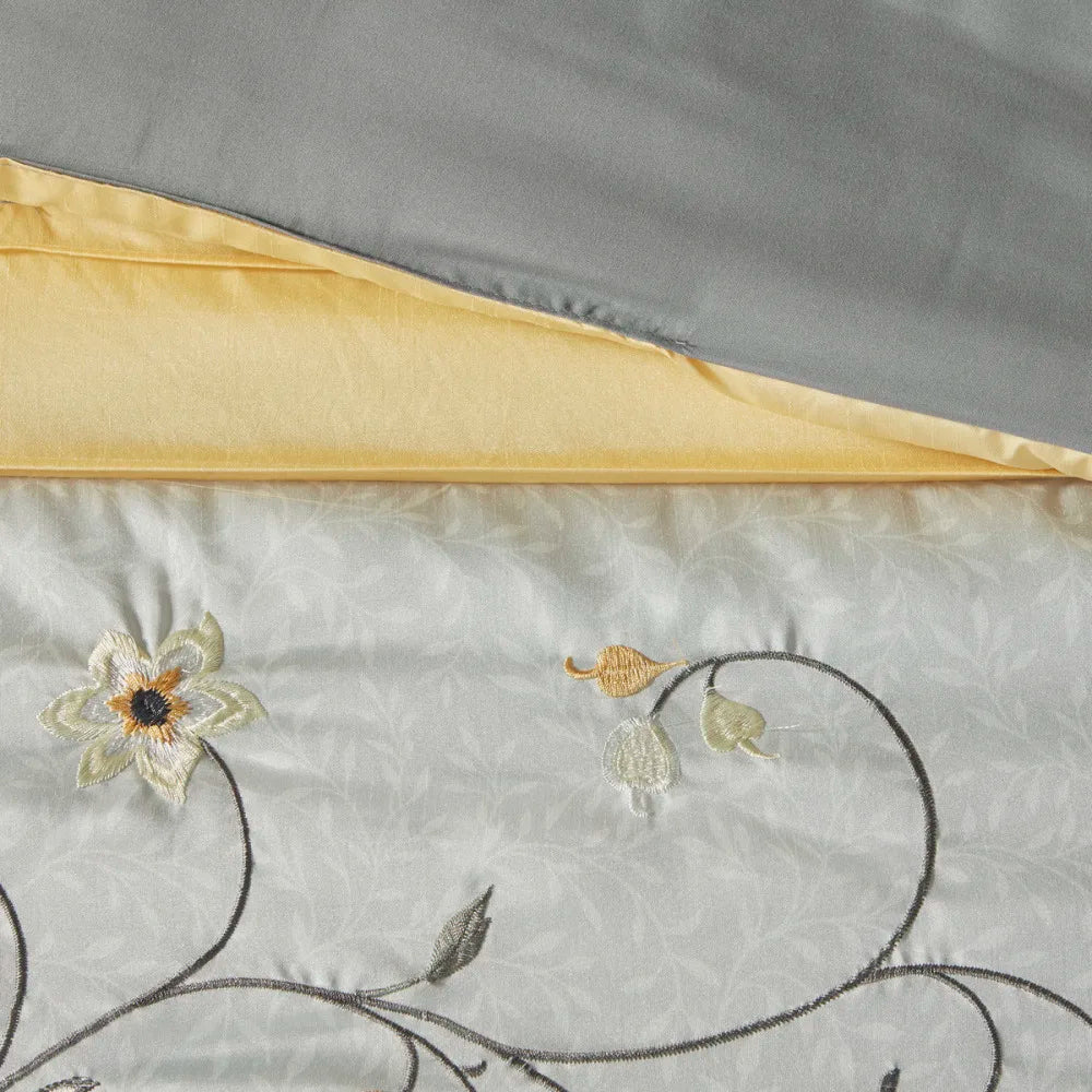 Embroidered Comforter Set for Stylish Bedroom Décor
